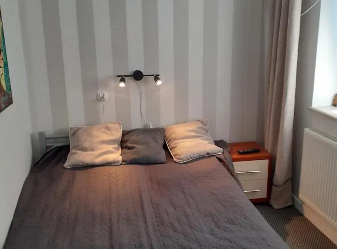 Wynajem Apartamentow I Pokoi.