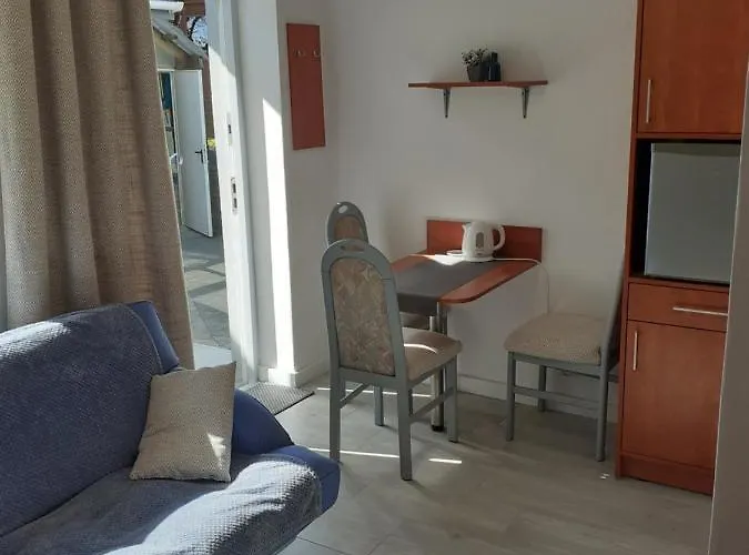 Wynajem Apartamentow I Pokoi. Lejlighed Ustronie Morskie