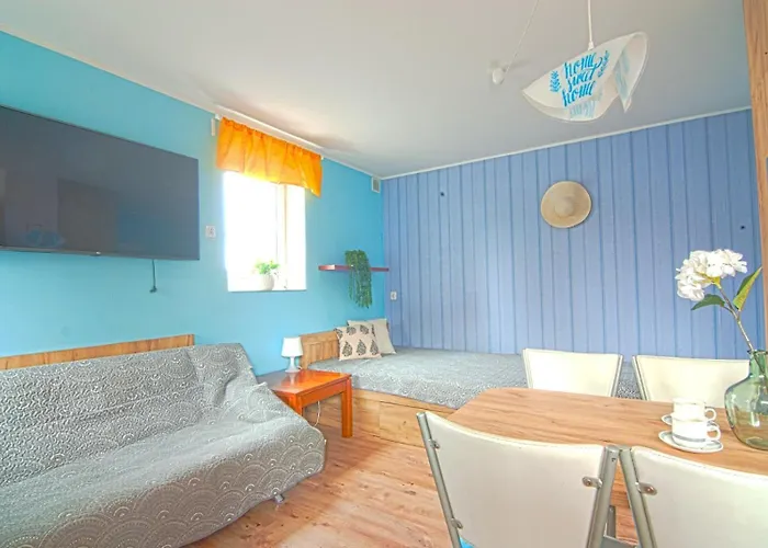 Wynajem Apartamentow I Pokoi. Ustronie Morskie