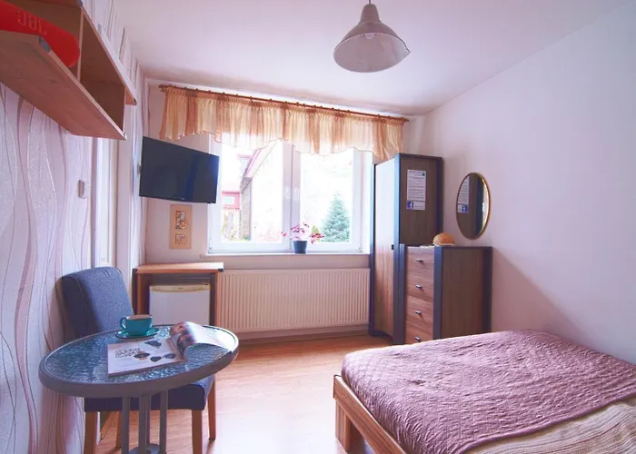 Wynajem Apartamentow I Pokoi. *